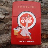 Lucky Strike бензинова запалка,нова неупотребявана , снимка 1 - Запалки - 38191335