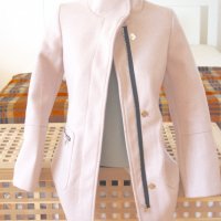 Елегантно палто на марката Bershka, снимка 4 - Палта, манта - 26069152