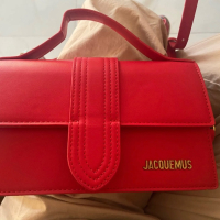 Дамска чанта jacquemus високо качество реплика , снимка 1 - Чанти - 44702448