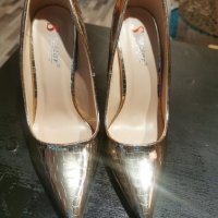 Нови обувки , снимка 4 - Дамски обувки на ток - 37316908