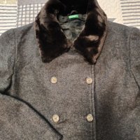 Дамско вълнено палто BENETTON, снимка 1 - Палта, манта - 42892523