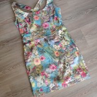 Флорална лятна рокля, S размер , снимка 1 - Рокли - 40504433