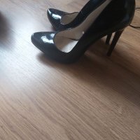 Дамски обувки 5 чифта , снимка 3 - Дамски обувки на ток - 37213979