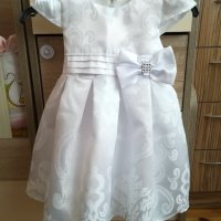 Официална бяла рокля и цвят праскова, снимка 1 - Бебешки рокли - 40596385