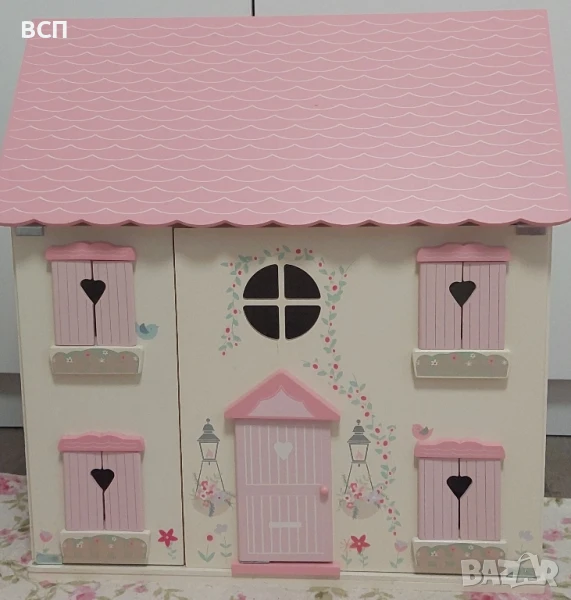 Детска дървена къща за кукли с аксесоари, снимка 1