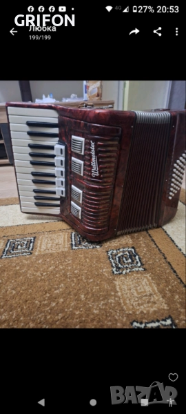 Акордеон Велтмайстер 40 баса Перфектно Състояние, снимка 1
