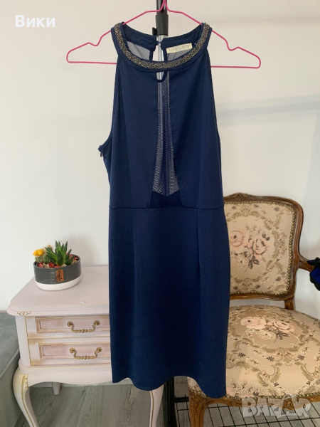 Дамска рокля в размер М, но би станала и за S, снимка 1