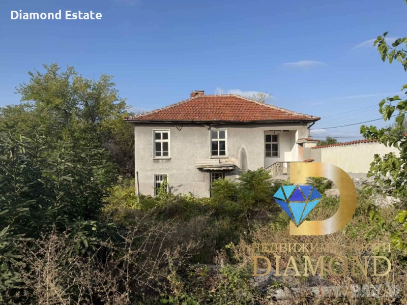 Двуетажна къща в село Бодрово, обл. Хасково, снимка 1