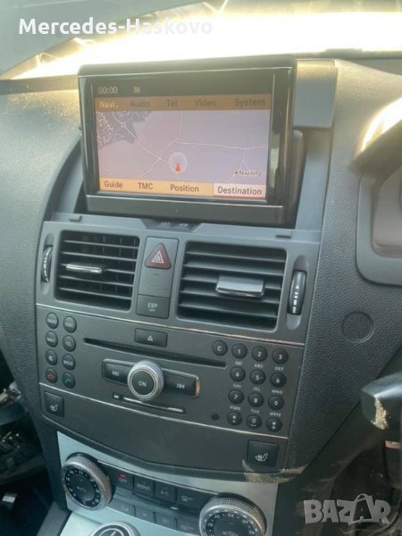 Голяма навигация  W204 в безупречно състояние , снимка 1