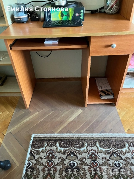 Ученическо бюро, снимка 1