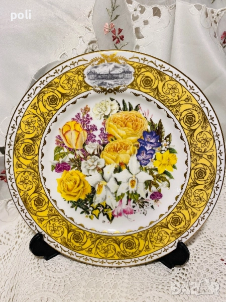 порцеланова чиния за стена , снимка 1