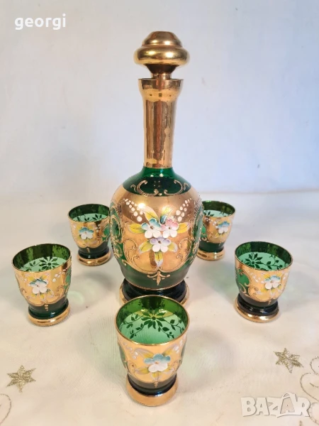 декантер с пет чаши Bohemia цветно стъкло с позлата , снимка 1