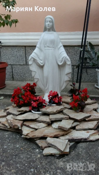 Статуя Богородица, снимка 1