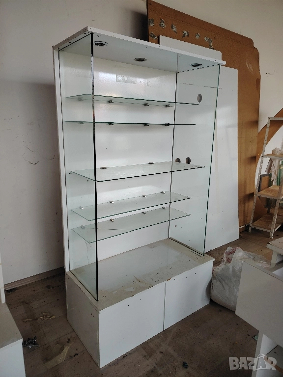 витрина, снимка 1