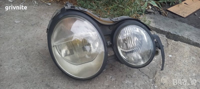 Десен фар Mercedes W210 E-Class, снимка 1