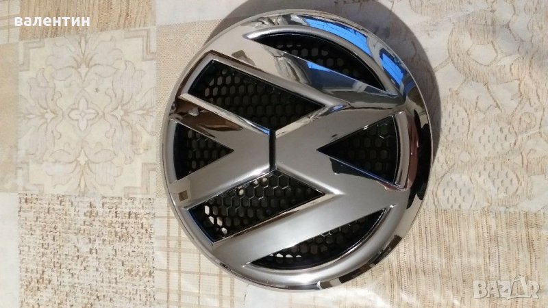 Предна емблема за фолксваген Т5,Т6,крафтер и др.С размери 16.5-17см перфектна, снимка 1