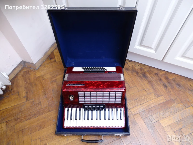 Акордеон Велтмайстер Стела 60 баса, снимка 1