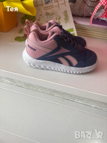 Детски маратонки reebok, снимка 3 - Детски обувки - 51470143