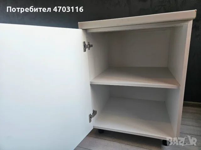 Бял шкаф за съхранение с регулируеми крачета – 60×50×90 см, снимка 2 - Шкафове - 55825278