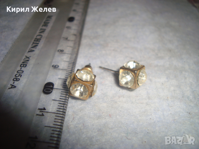 ПОЗЛАТЕНИ МОДНИ БЛЕСТЯЩИ ОБЕЧКИ с ЦИРКОНИ - КУБИЧНА ФОРМА 145531, снимка 6 - Обеци - 36466436