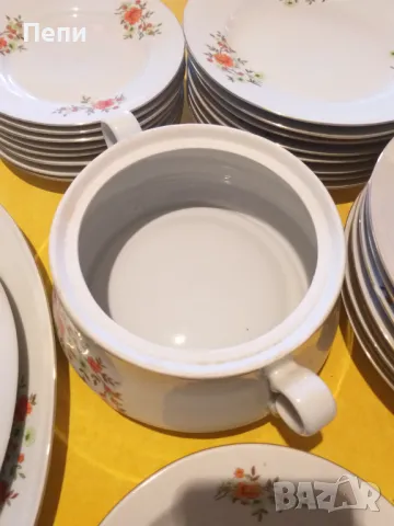 Български порцеланов сервиз, снимка 3 - Чинии - 48844866