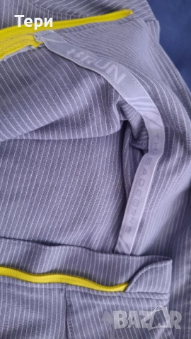 Спортна блуза Under Armour, снимка 6 - Блузи с дълъг ръкав и пуловери - 52175950