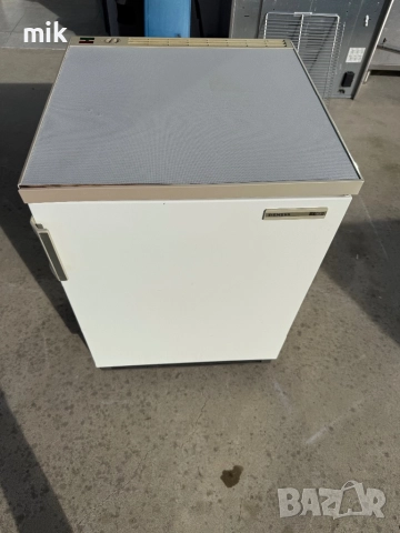 Малък фризер Сименс 3+1 чекмеджета , снимка 6 - Фризери - 52535481