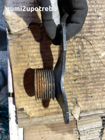 Ролка Пистов Ремък Toyota GT86 2018 Subaru BRZ, снимка 2 - Части - 53071866