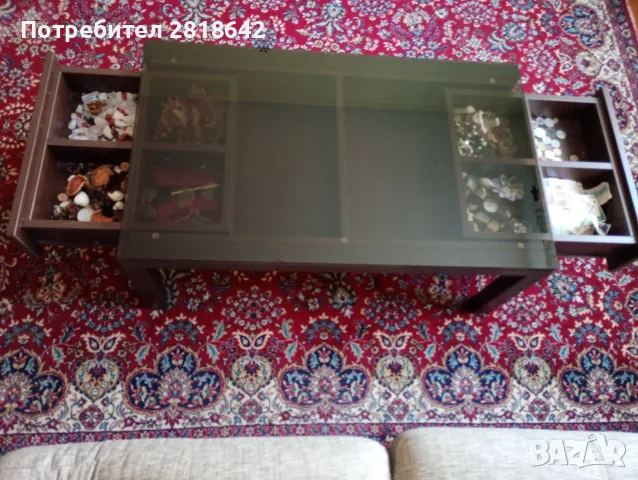 Масивна холна масичка със стъклен плот и витрина – 100×60 см, снимка 2 - Маси - 56023185