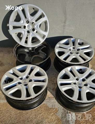 Метални джанти с тасове 