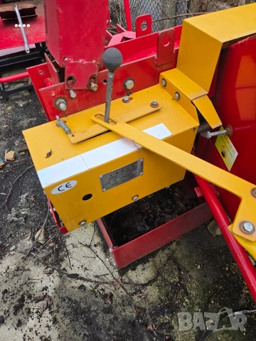 Продавам дробилка за клони , снимка 4 - Селскостопанска техника - 53963675