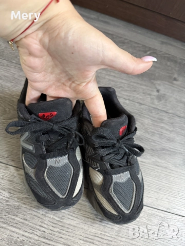 Оригинални детски маратонки New balance 29 номер , снимка 4 - Детски маратонки - 56090995