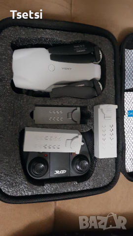 Продавам Дрон марка Vicky -  Сгъваем, снимка 3 - Дронове и аксесоари - 44618160