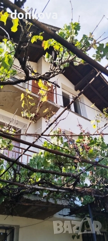 масивна самостоятелна къща Байкушева махала в близост до центъра., снимка 3 - Къщи - 52673836