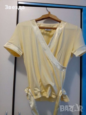Кремаво-жълта блузка ликра със сатен