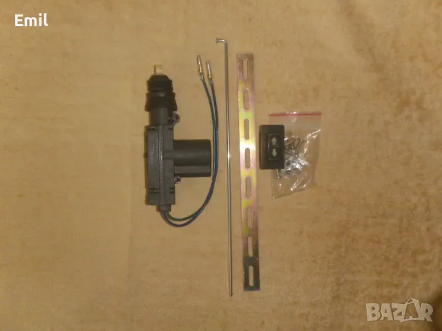 Продава ел.ключалка за кола-универсална, снимка 2 - Аксесоари и консумативи - 47445455