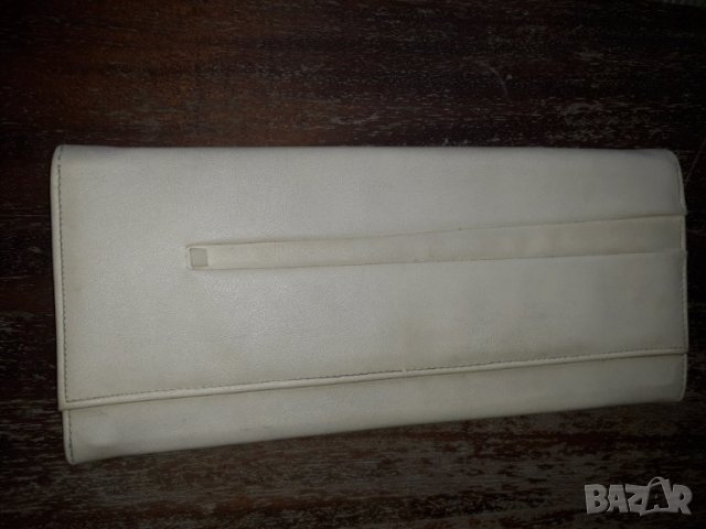 Ретро бяла дамска чанта плик , снимка 1 - Чанти - 29698119