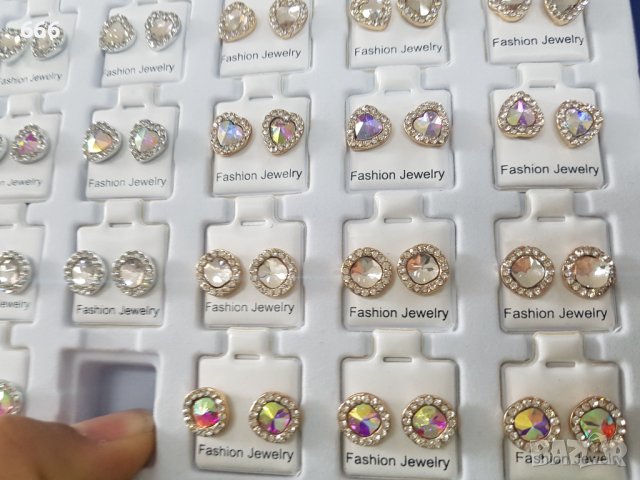 Обеци, снимка 8 - Обеци - 40749484