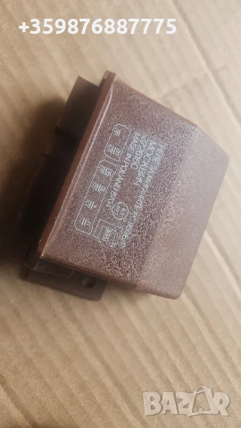 Ново Реле мигачи голямо 8 на 3 крачета 408 2140 Москвич , снимка 2 - Части - 50824698