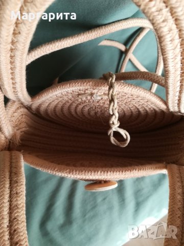 Продавам кръгла плетена дамска чанта, снимка 2 - Чанти - 34033278