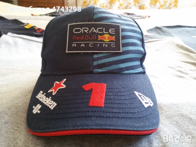 Шапка на Макс Верстапен от Сезон 2024