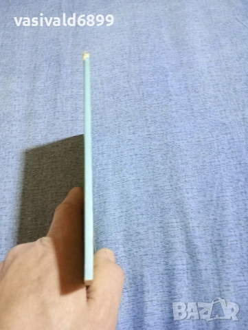 Емил Манов - Внуците , снимка 2 - Българска литература - 54346528