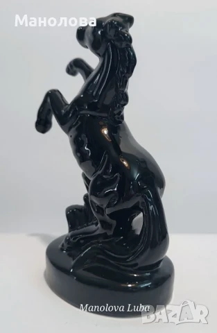 Винтидж порцеланова статуетка на изправен кон., снимка 3 - Колекции - 50650091