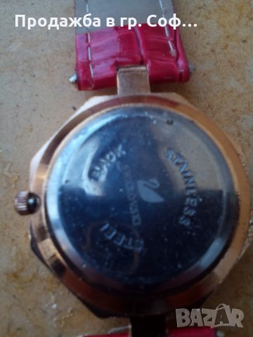 Часовник Сваровски, снимка 2 - Дамски - 30990900