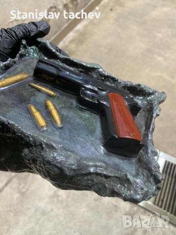 Топ подарък изработен от работилницата с епоксидна смола 