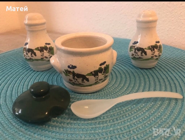 Порцеланов комплект от 3 части* Солница* Пиперница* Съд за горчица, снимка 3 - Аксесоари за кухня - 52260583