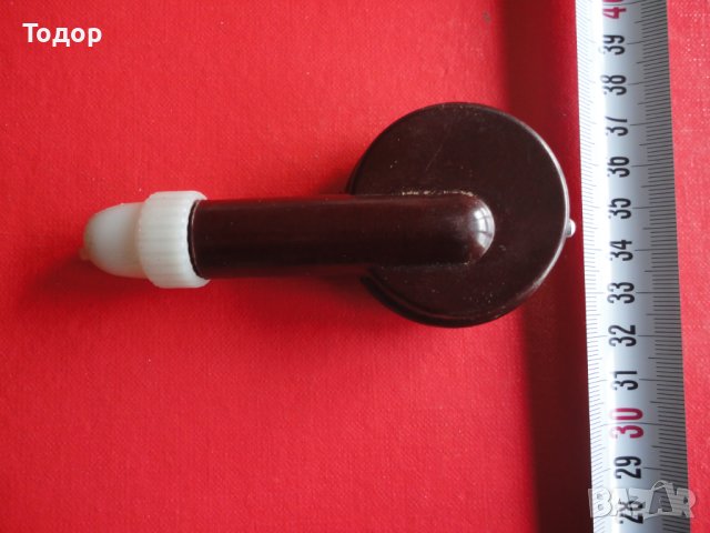 Страхотен бакелитов манометър за гуми на Трабант GDR, снимка 3 - Колекции - 40576919