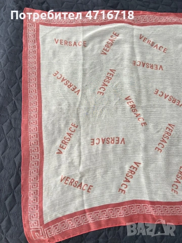 Шал Versace. Красив, стилен, Италия., снимка 3 - Шалове - 53194457