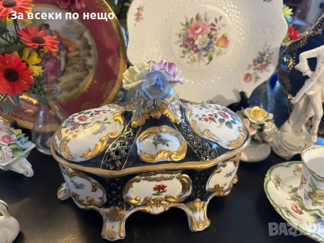 Dresden Porcelain RK Richard Klemm Germany Circa 1904 Oval Footed Lidded Dresser Jewelry Код P1747, снимка 2 - Декорация за дома - 52980489