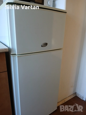 Хладилник среден размер , снимка 16 - Хладилници - 52329994